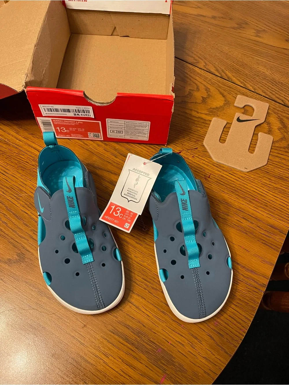 Nike Kids' Sunray Protect 4 (PS) thunderstorm/dusty cactus sail